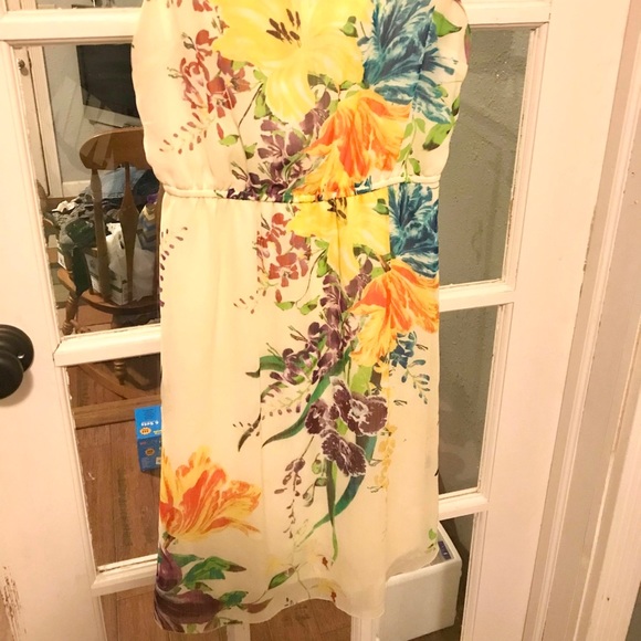 Old Navy Floral dress - Picture 2 of 4